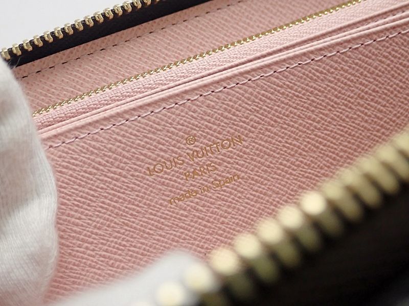 LOUIS VUITTON ルイ・ヴィトン モノグラム 長財布 ジッピーウォレット