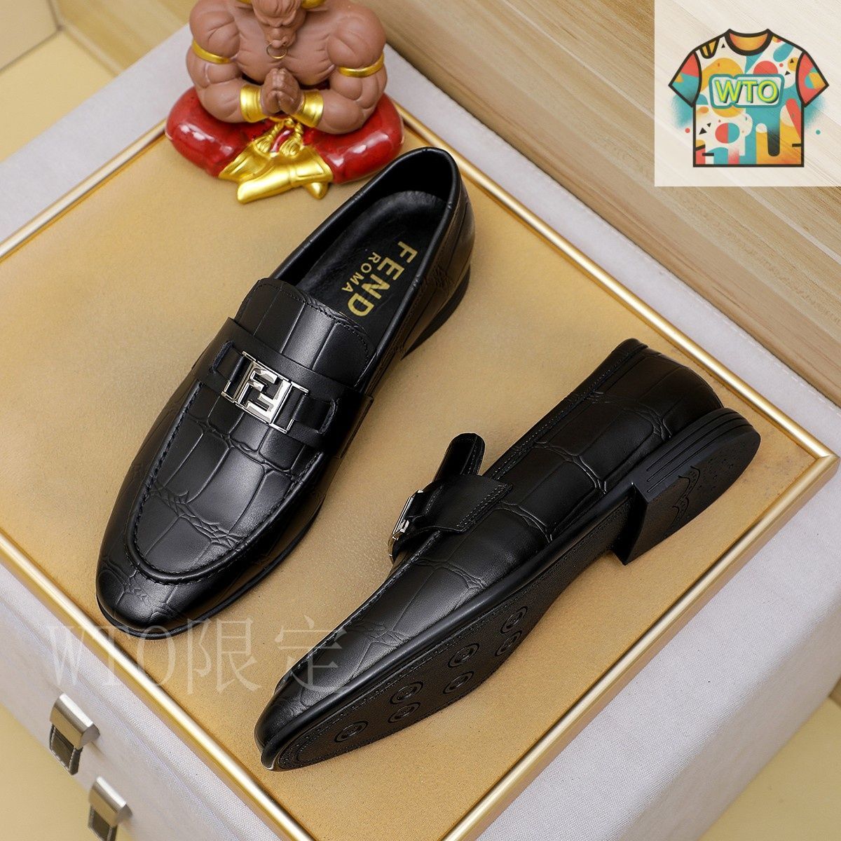 FENDI フェンディ クラシック メンズ スリッポン シューズ FENDI フェンディ クラシック メンズ スリッポン シューズ