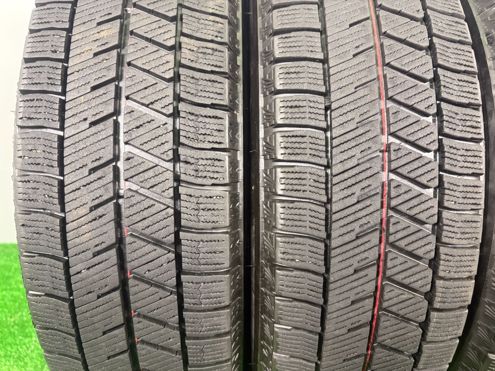 送料無料 155|65R14 ブリヂストン VRX3 2025年製 4本 冬タイヤ スタッドレス TA642