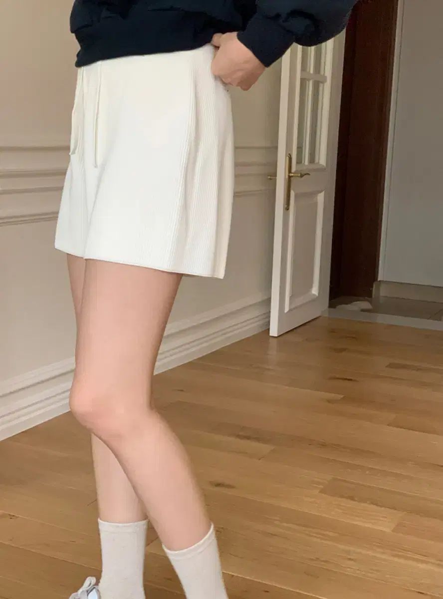 ニットパンツ