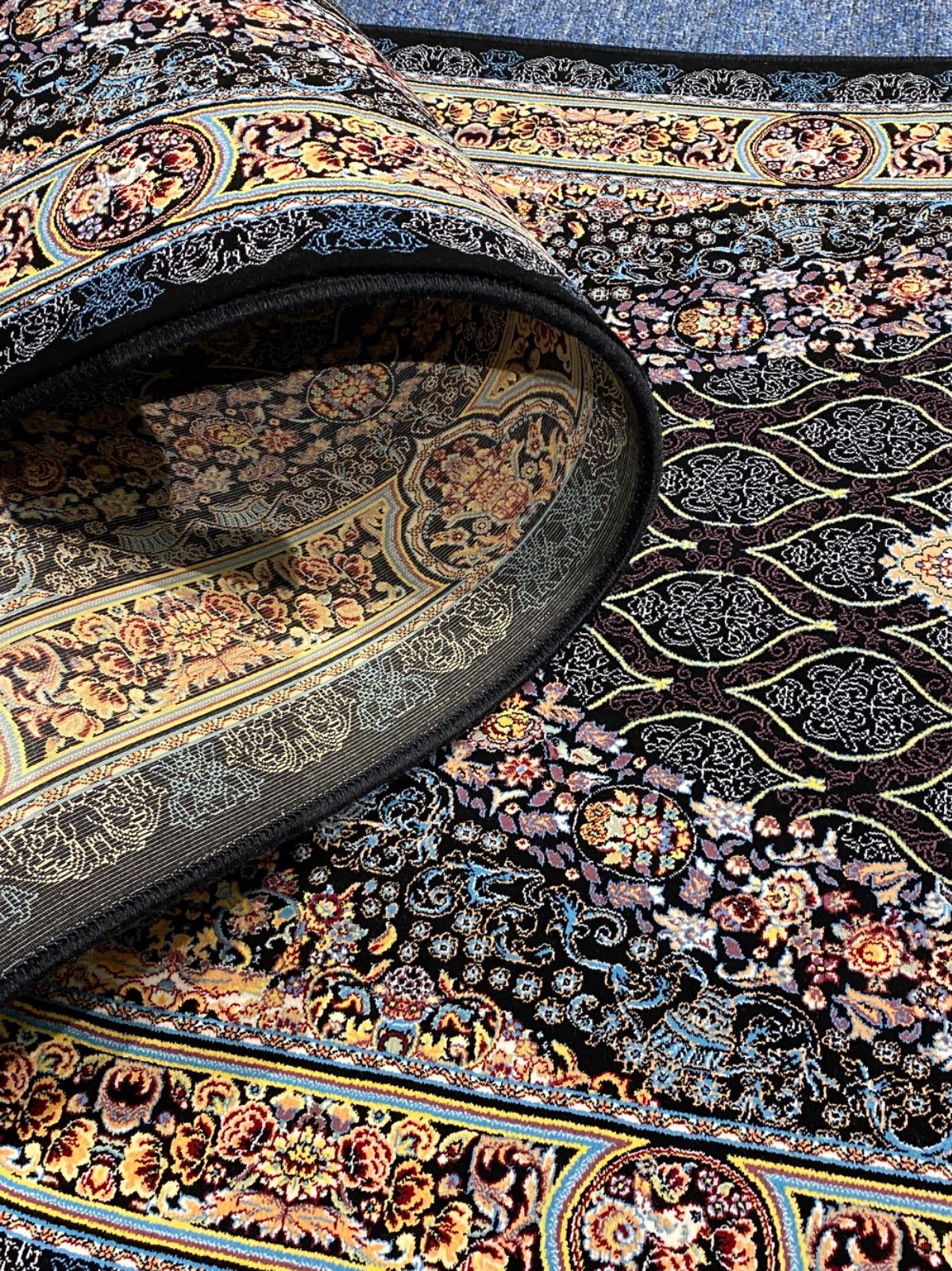 ペルシャ絨毯 81×260 新品未使用 カーペット ラグ Made in Iran - メルカリ