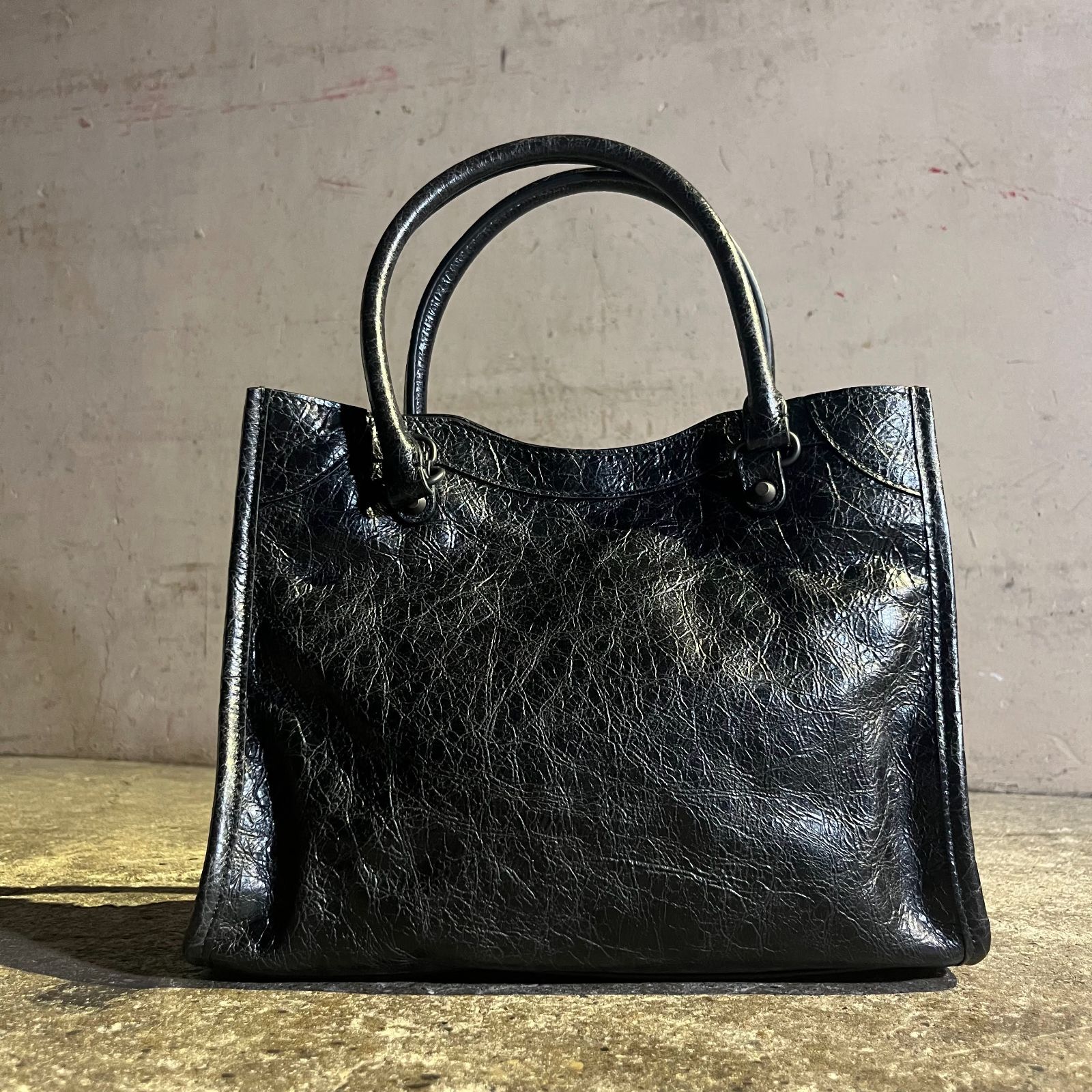 【本日限定値下げ】BALENCIAGA The City シティバッグ BALENCIAGA LE CITY MINI BAG 日本限定 ブラック バレンシアガ