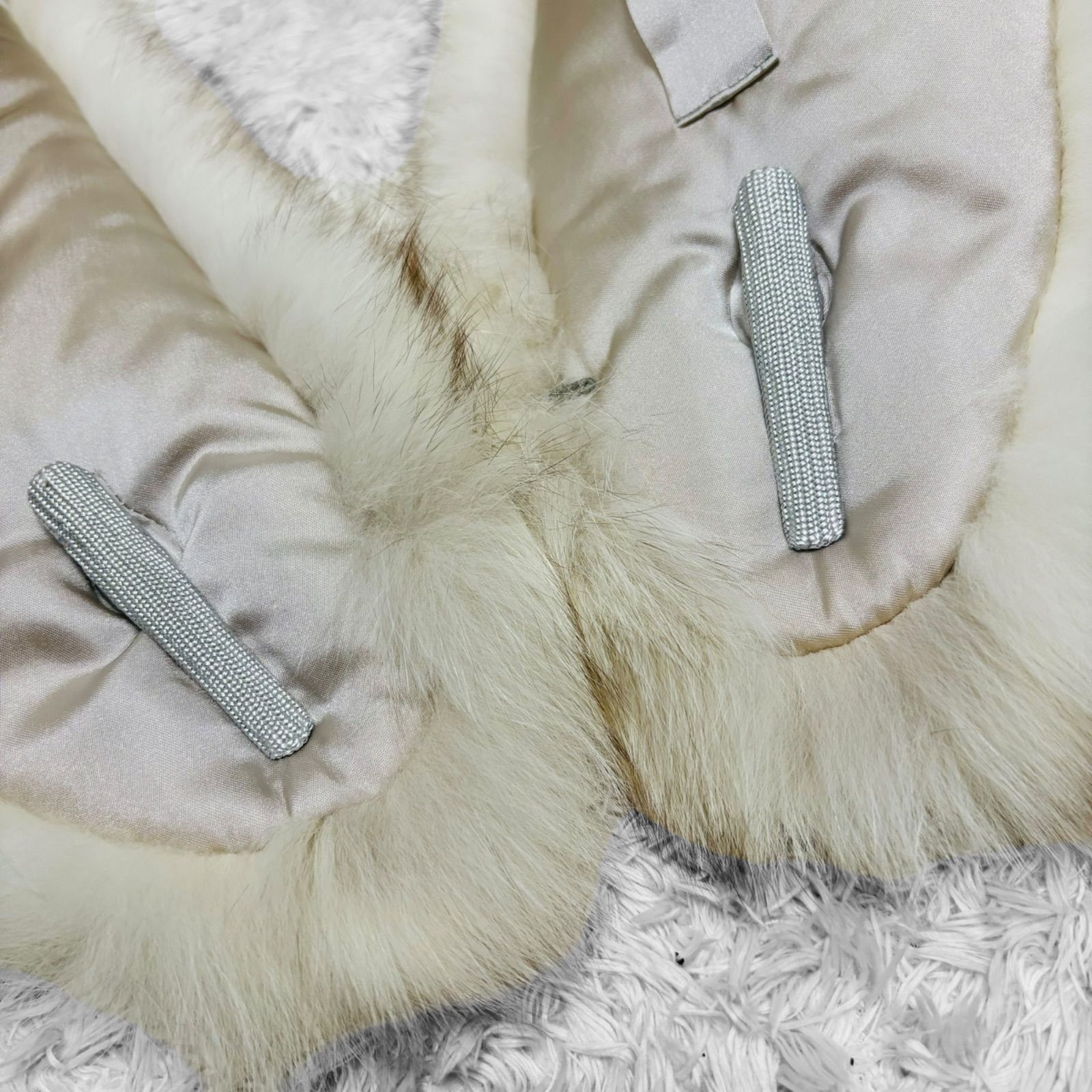 極美品・最高級シルバータグSAGA FOXサガフォックス リアルファー