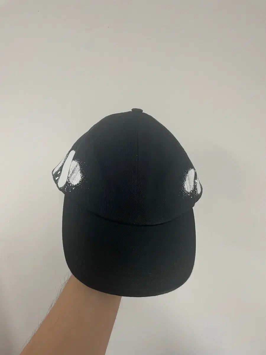 オフホワイト シグニチャー ボールキャップ