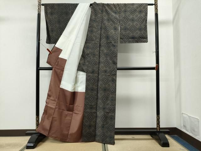 平和屋着物○本場大島紬 龍郷柄 花菱吉祥文 正絹 逸品 未使用