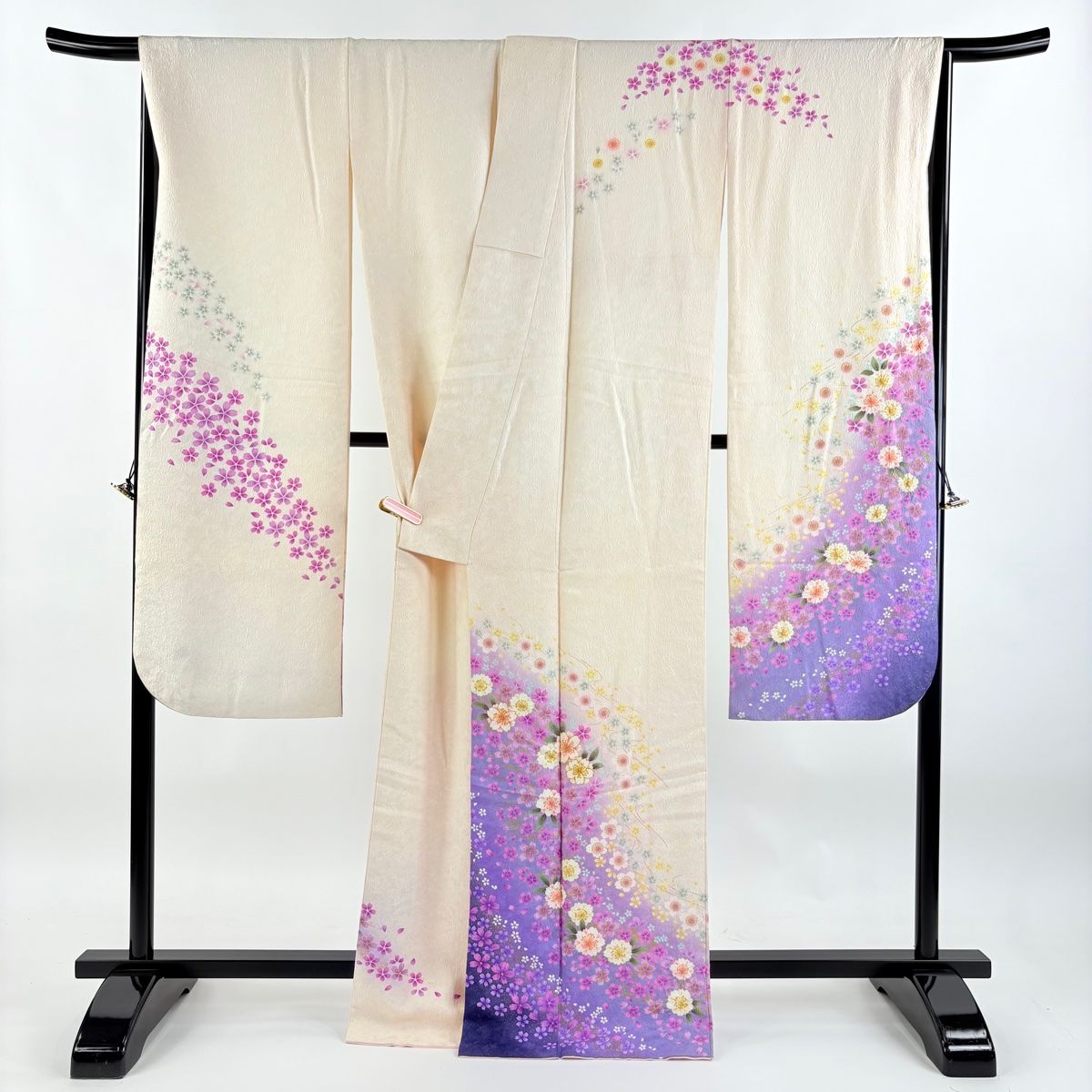 振袖 身丈153cm 裄丈64cm M 袷 桜 手毬 銀通し 銀彩 クリーム 正絹