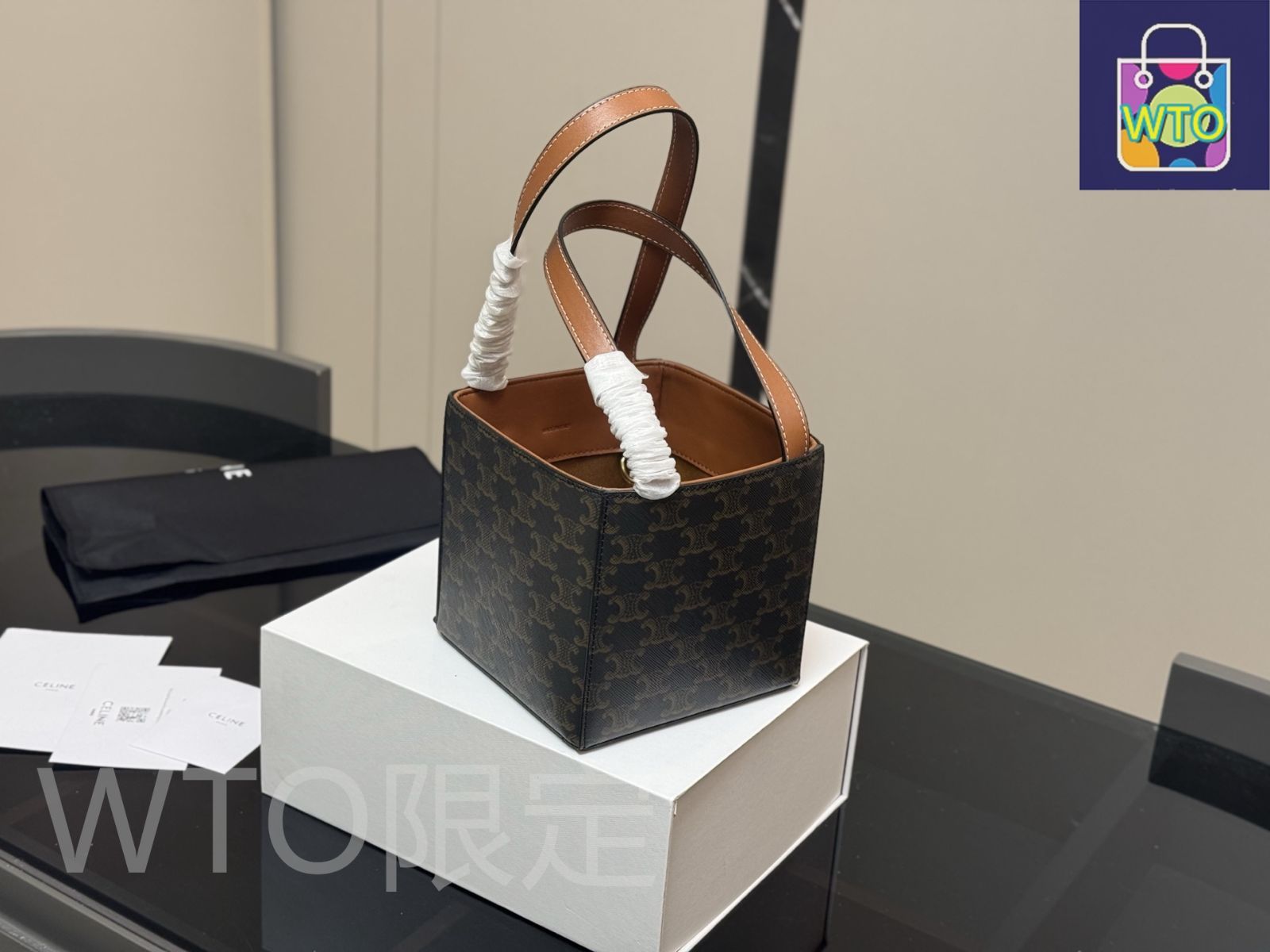 今日特価】Celine New Handheld Box Bag Monogram（セリーヌ