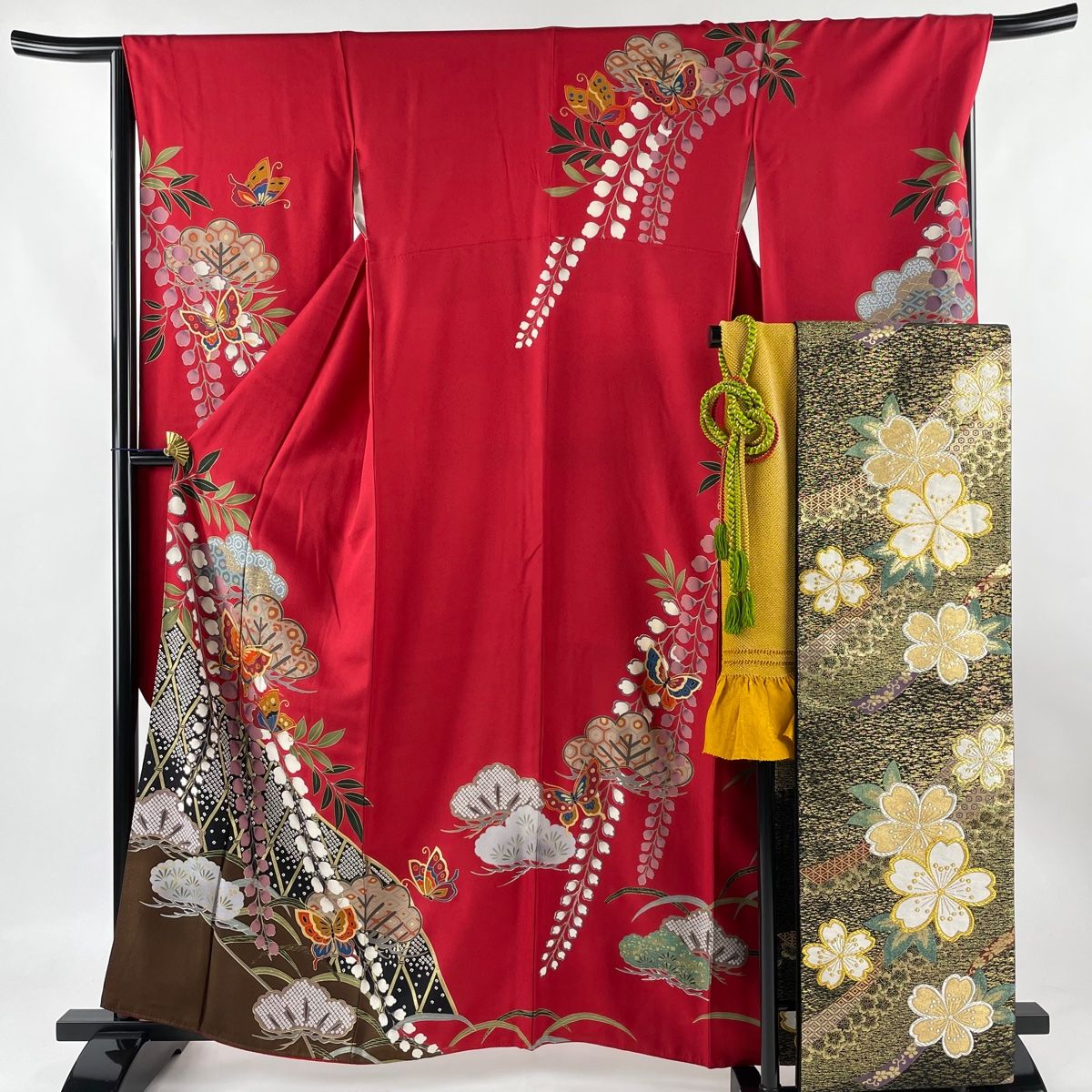 振袖 美品 秀品 身丈162cm 裄丈67.5cm 正絹 【中古】 美品】 振袖 身丈162cm 裄丈64cm 正絹 逸品 【中古】の通販 by