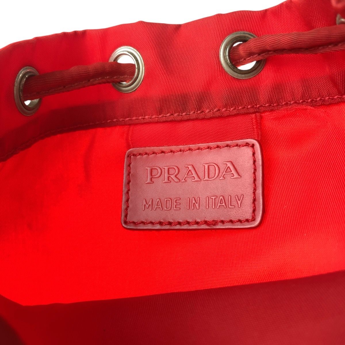 PRADA プラダ