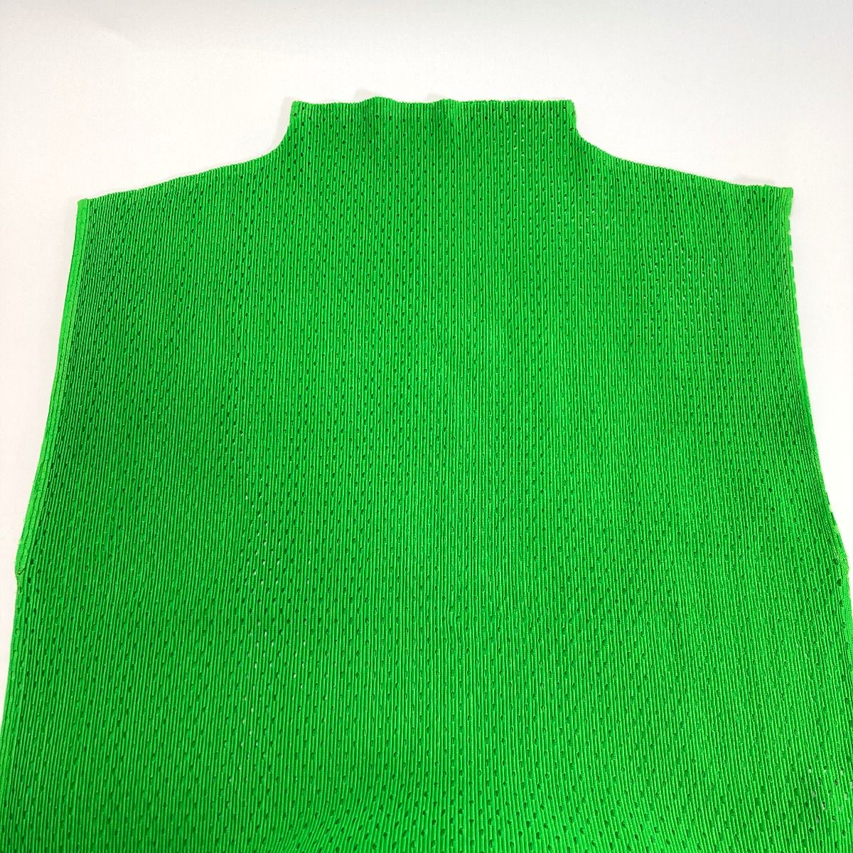  ISSEY MIYAKE イッセイミヤケ PLEATS PLEASE ノースリーブカットソー PP 21-FK 323 グリーン サイズ 3 レディース 耐用年数長め はなしだい ノースリーブ Tシャツ カットソー