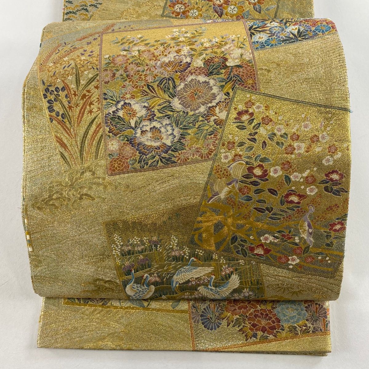 丸帯 落款 加賀名品百撰 髙木健次 西陣織 色紙 花鳥 本金箔 金糸 金色 お太鼓柄 正絹