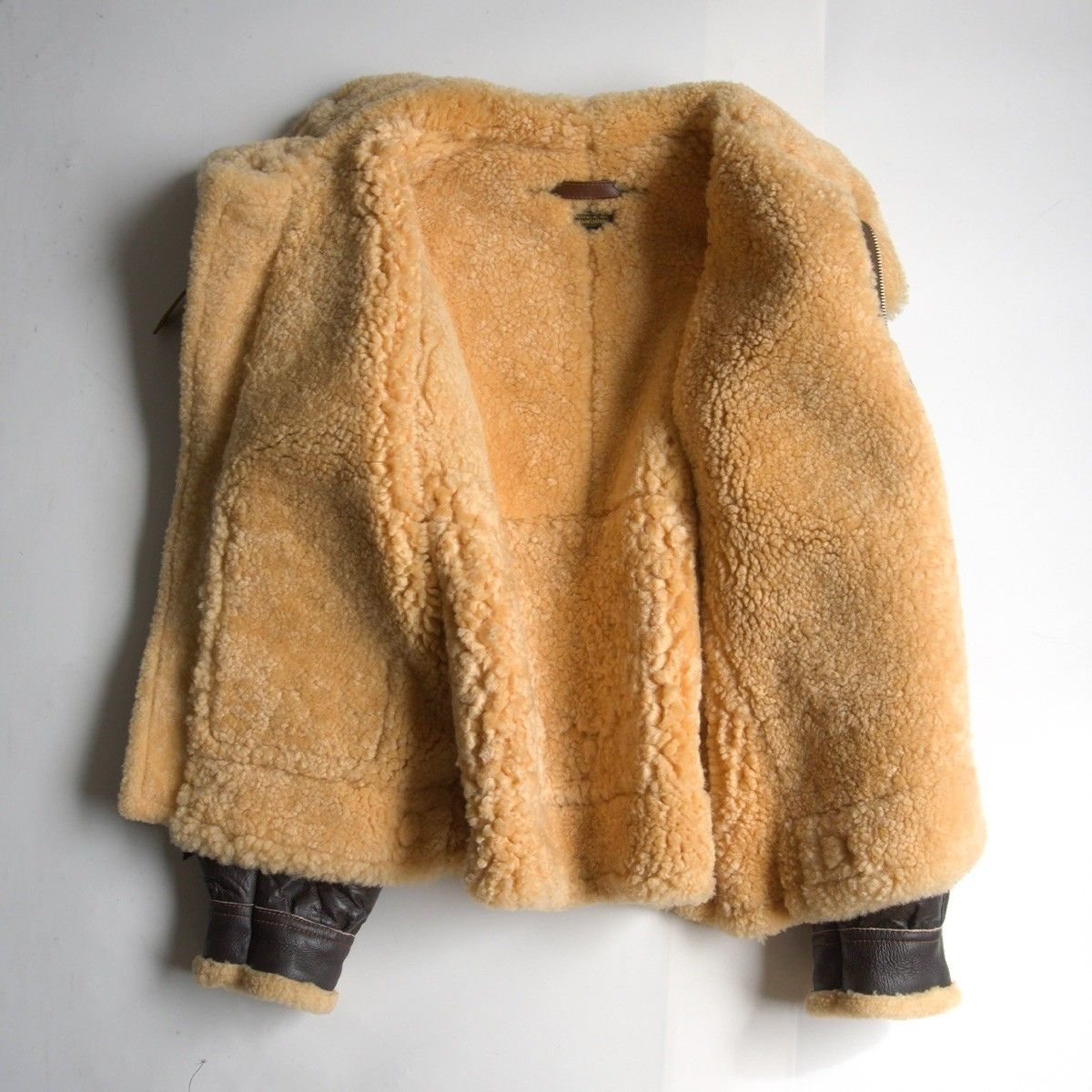 美品/大戦モデル】EASTMAN LEATHER CLOTHING【B-3 ムートン フライト