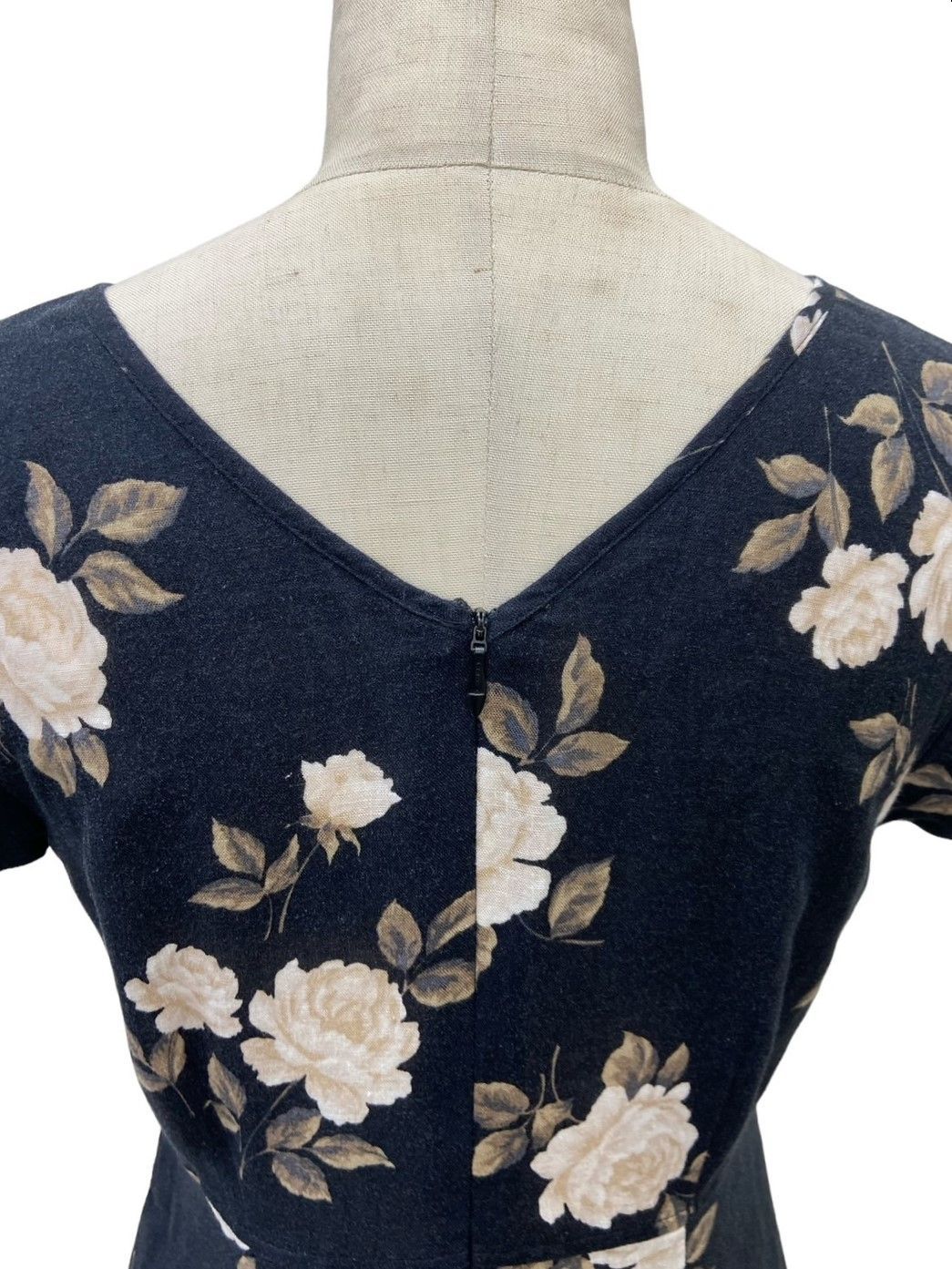 美品！Laura Ashley ローラアシュレイ 花柄　長袖　ワンピース 7 黒 LAURA ASHLEY #anc ローラアシュレイ LAURAASHLEY ワンピース 7