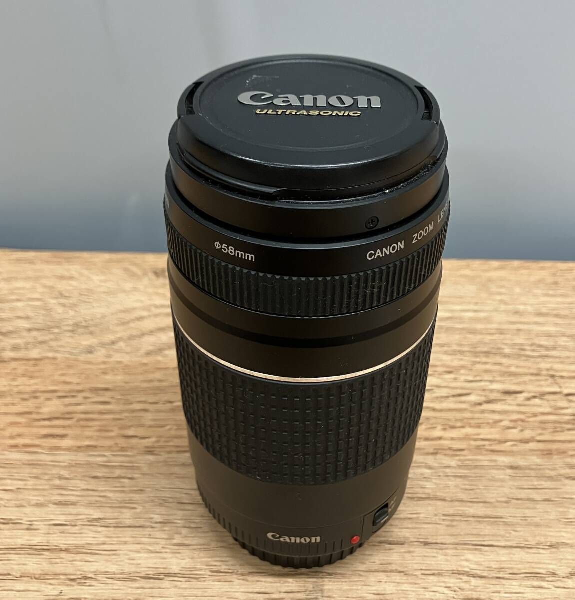 Canon オートフォーカスレンズ75-300mm 1 4-5.6 III