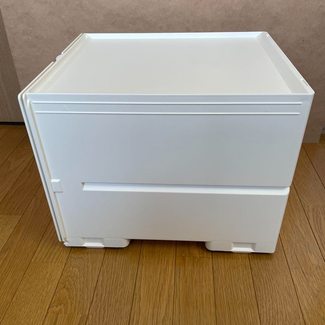 アイボリー白系