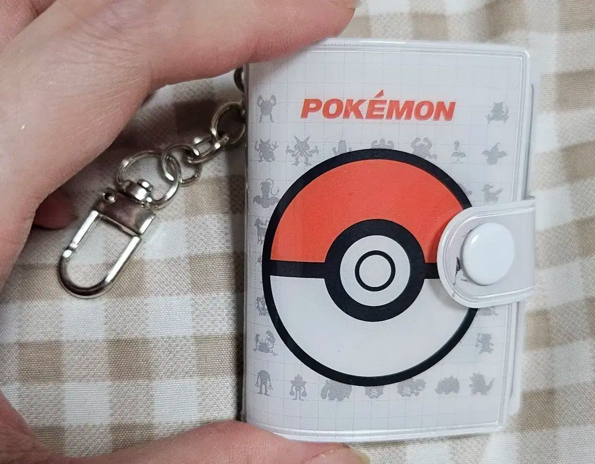 ポケモン証明写真カードケースキーホルダー