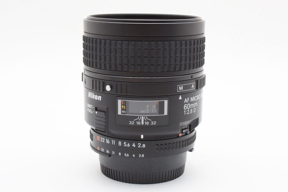 F2.8 D