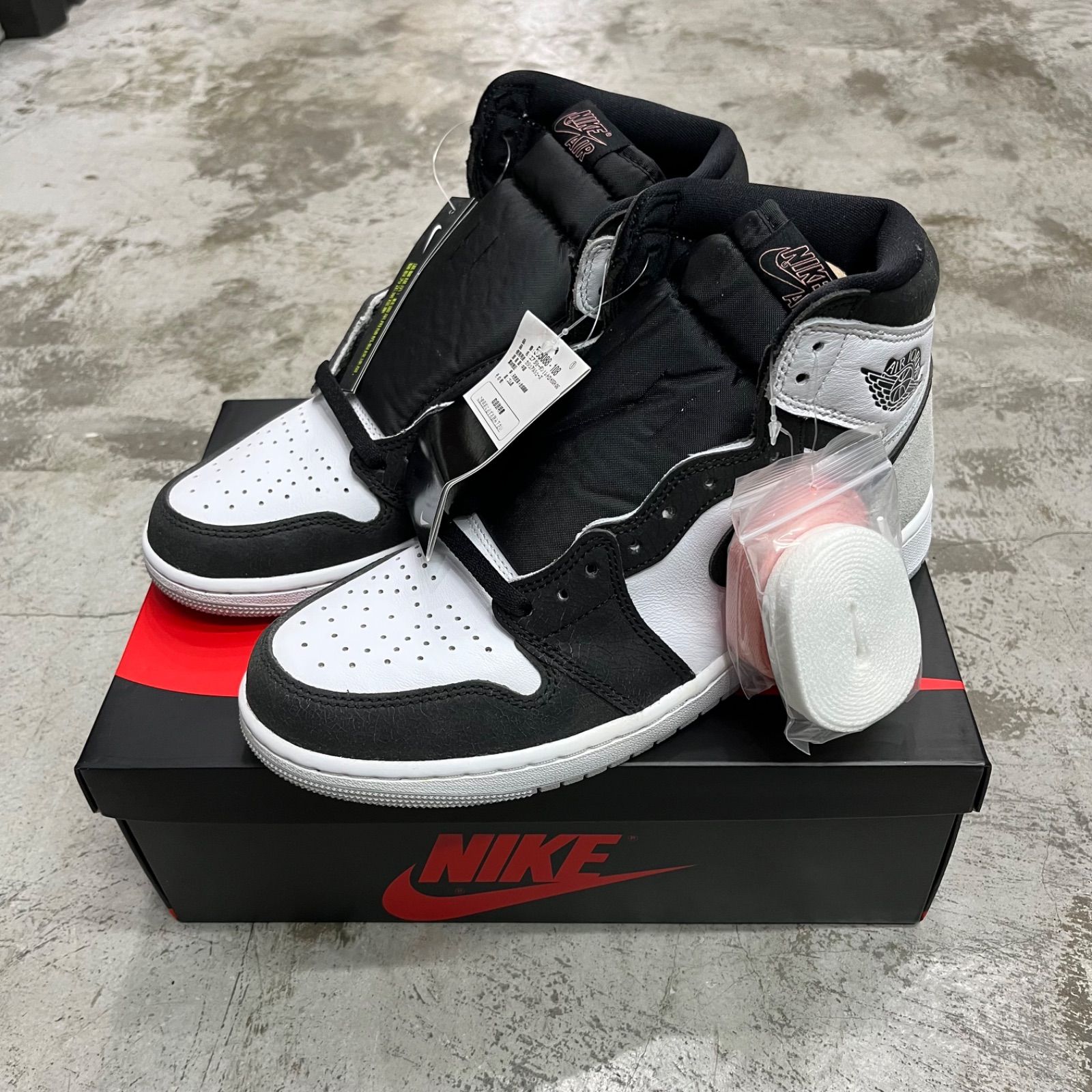 未使用品 国内正規 NIKE Air Jordan 1 High OG Bleached Coral