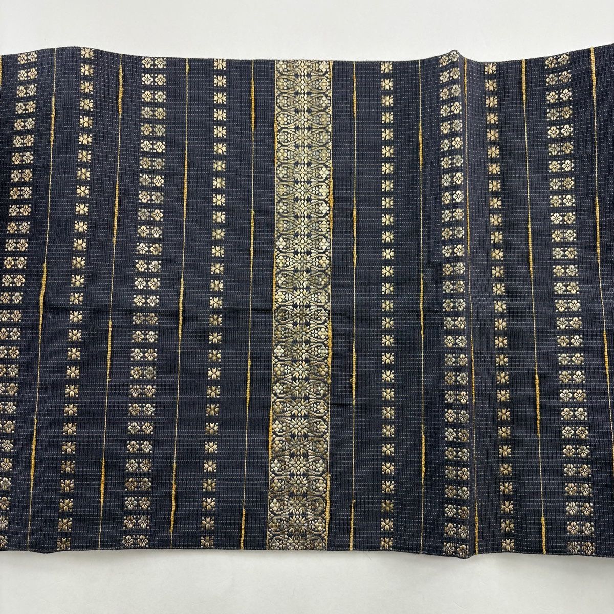 袋帯 逸品 お太鼓柄 正絹 【中古】