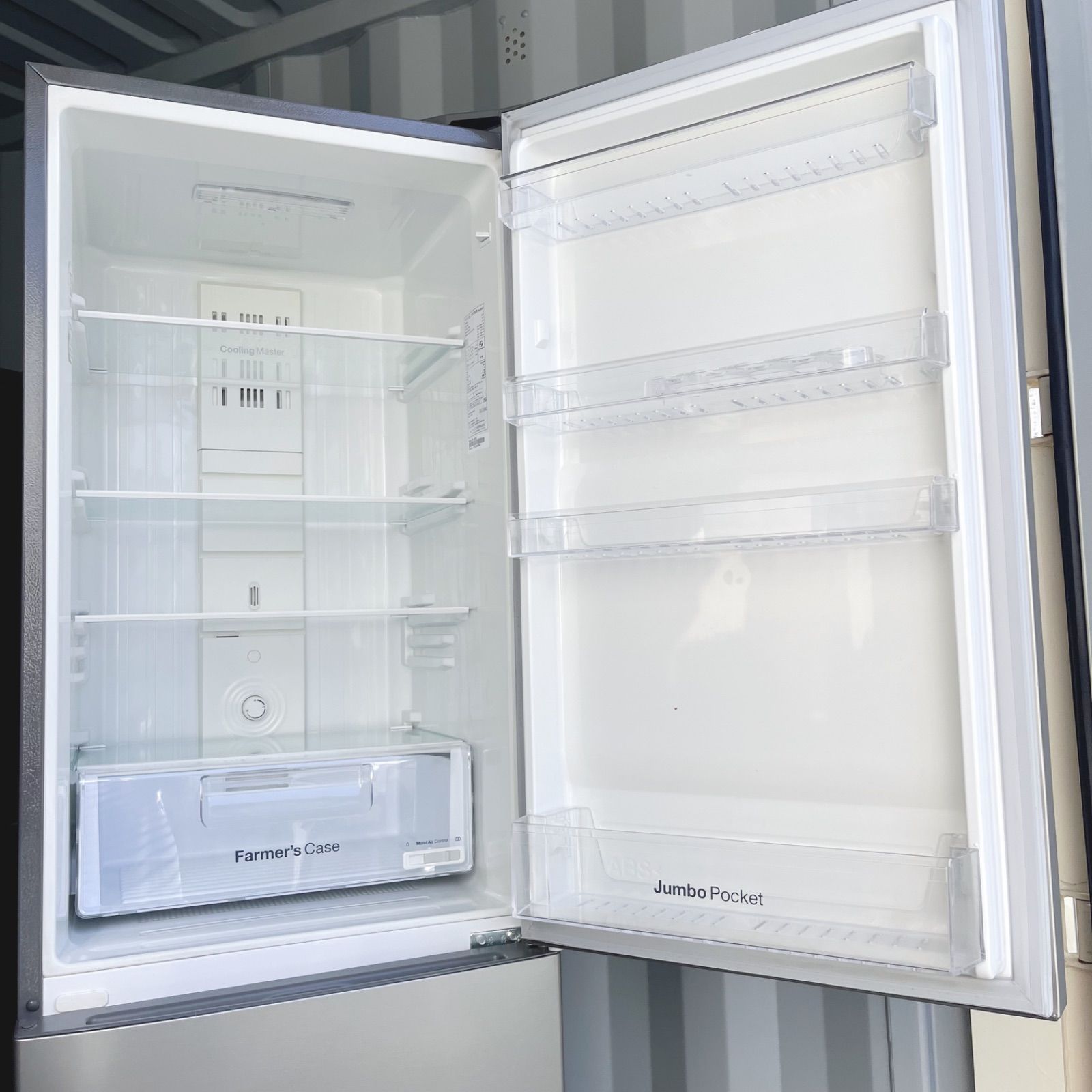 76取付無料！海外風デザインスタイリッシュシルバー大容量307L冷蔵庫