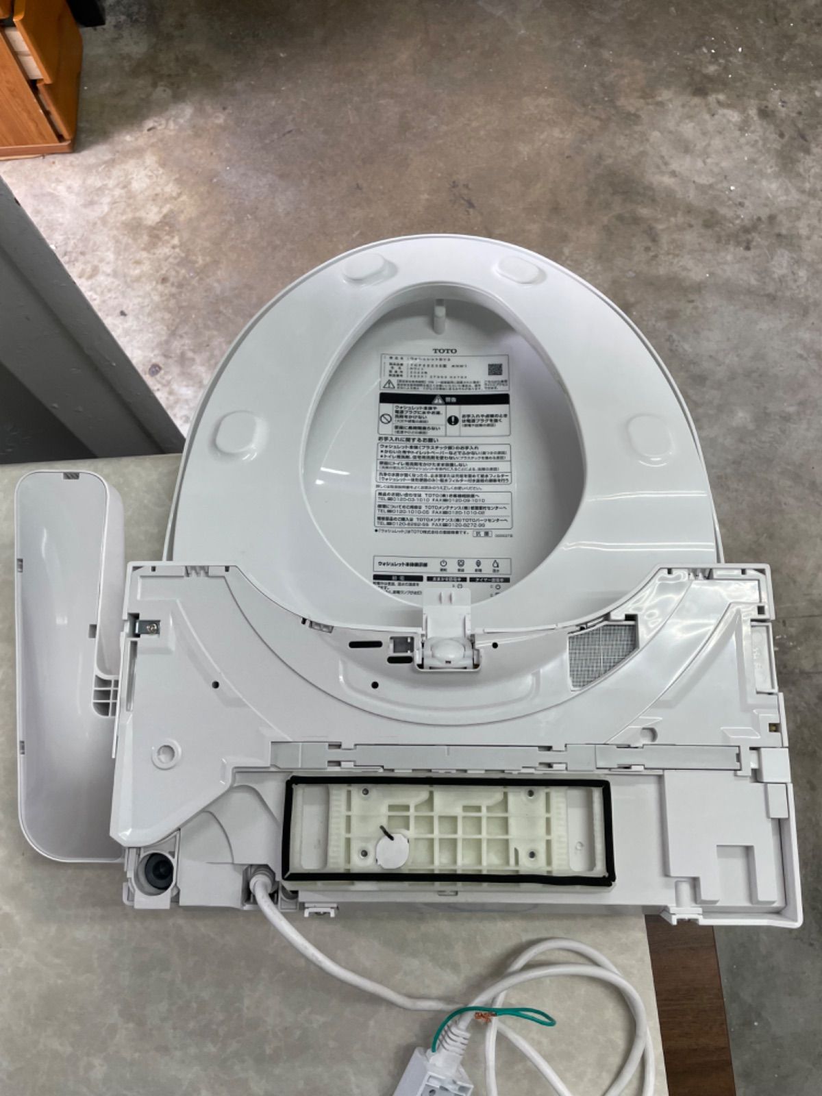 B175 TOTO ウォシュレットTCF2223e 2023 未使用品に近い - メルカリ