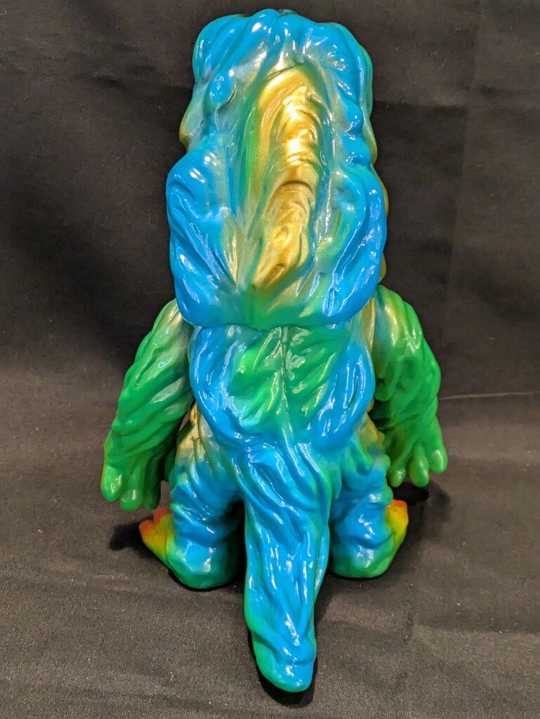 キャラクティックス ヘドラ成長期 緑成型 17 cm