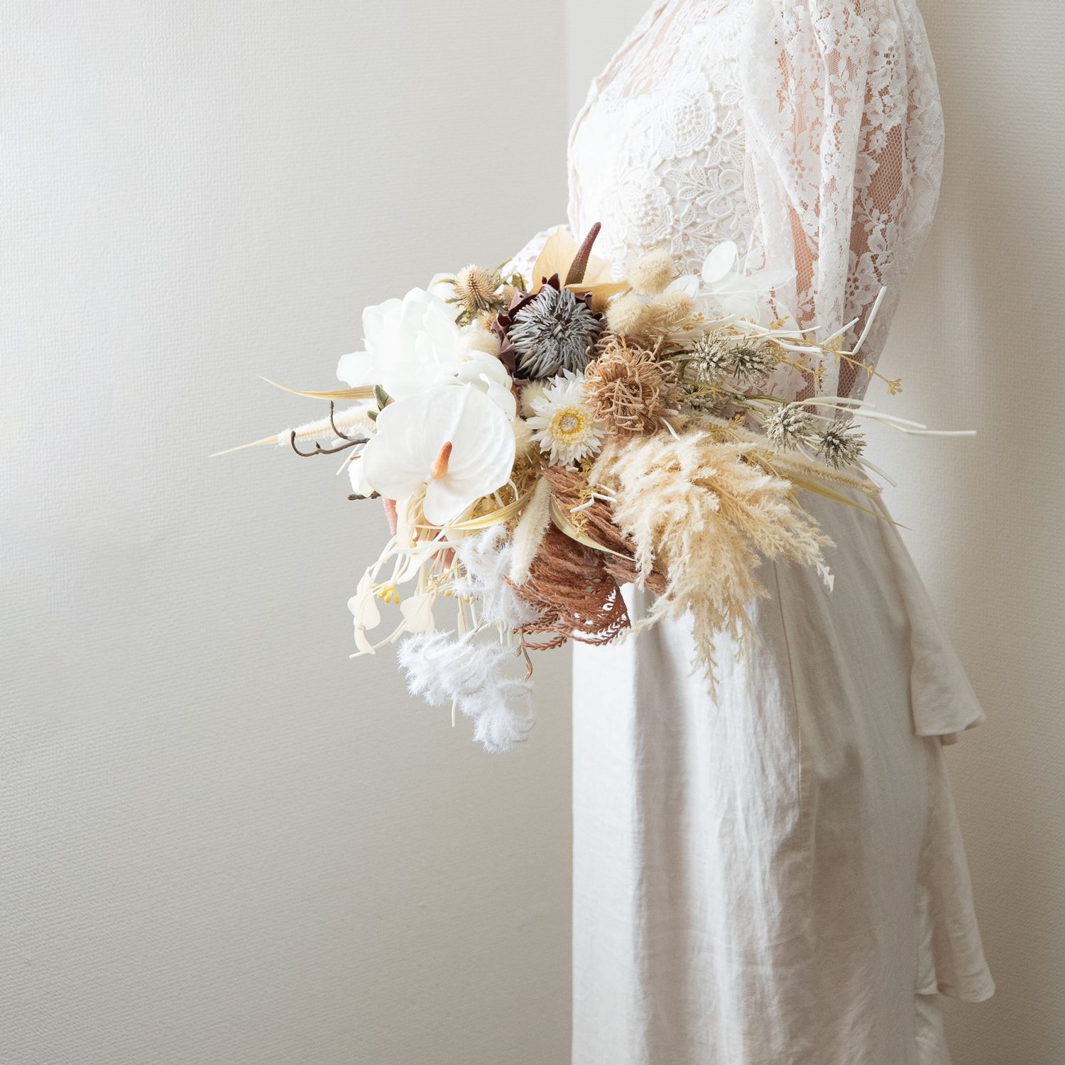 度ドライフラワー風ブーケ人気 No.1 BOHO ボーホー ウェディングブーケA 和装前撮り 結婚式 フォトウェディングの白無垢 色打掛 マグノリア 白木蓮 パンパスグラス ユーカリ