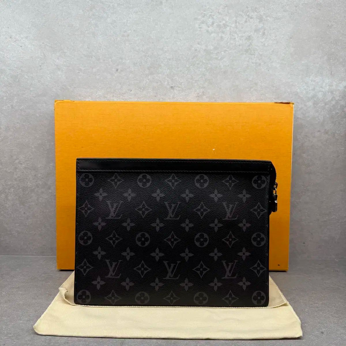 OS Louis Vuitton ルイヴィトン エクリプス ポシェット ヴォワヤージュ クラッチ