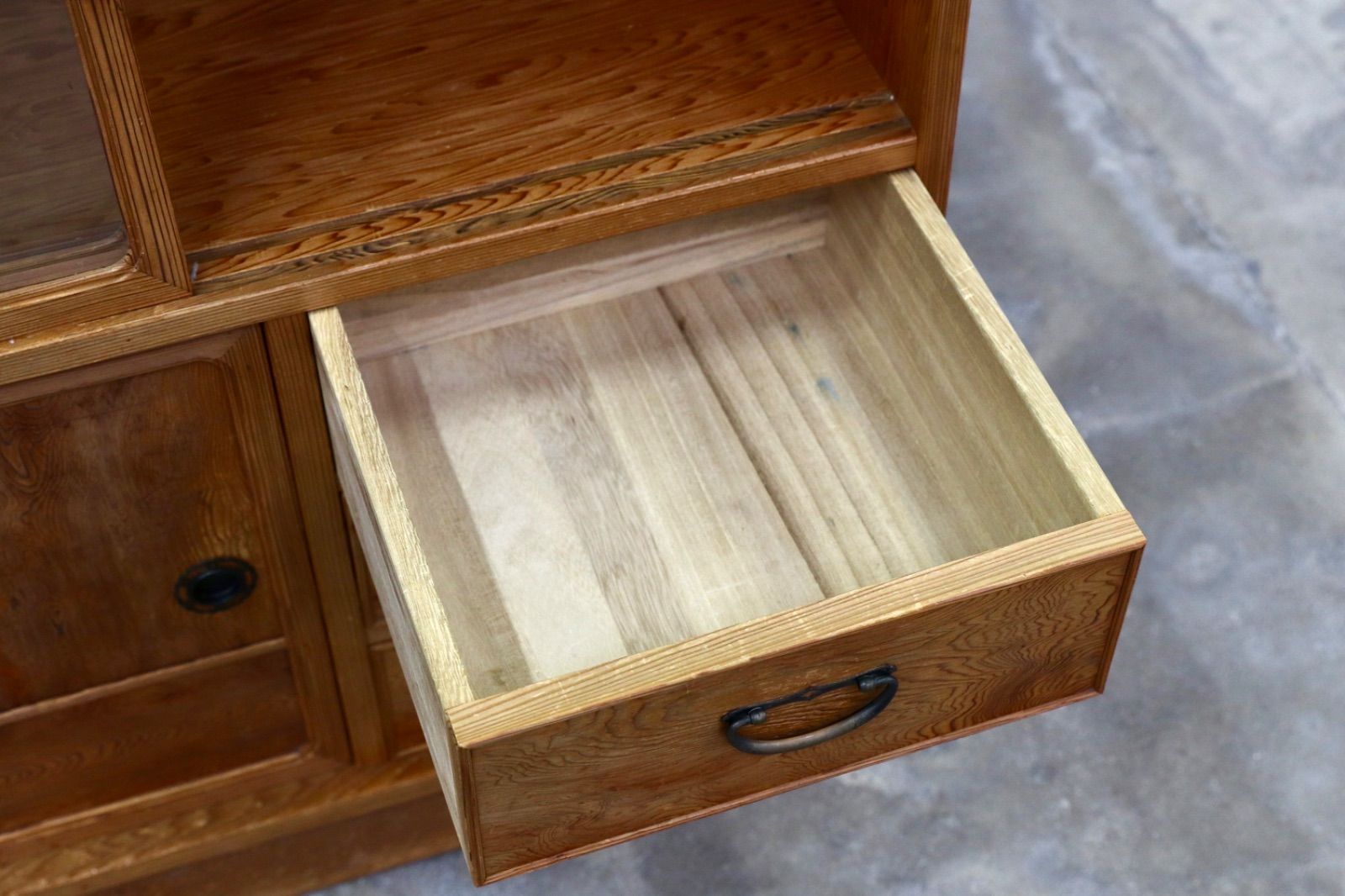 GMIK551 世界遺産屋久杉 茶棚 飾り棚 サイドボード リビングボード 和家具 MARWIL-DEMENAGEMENTS_CH