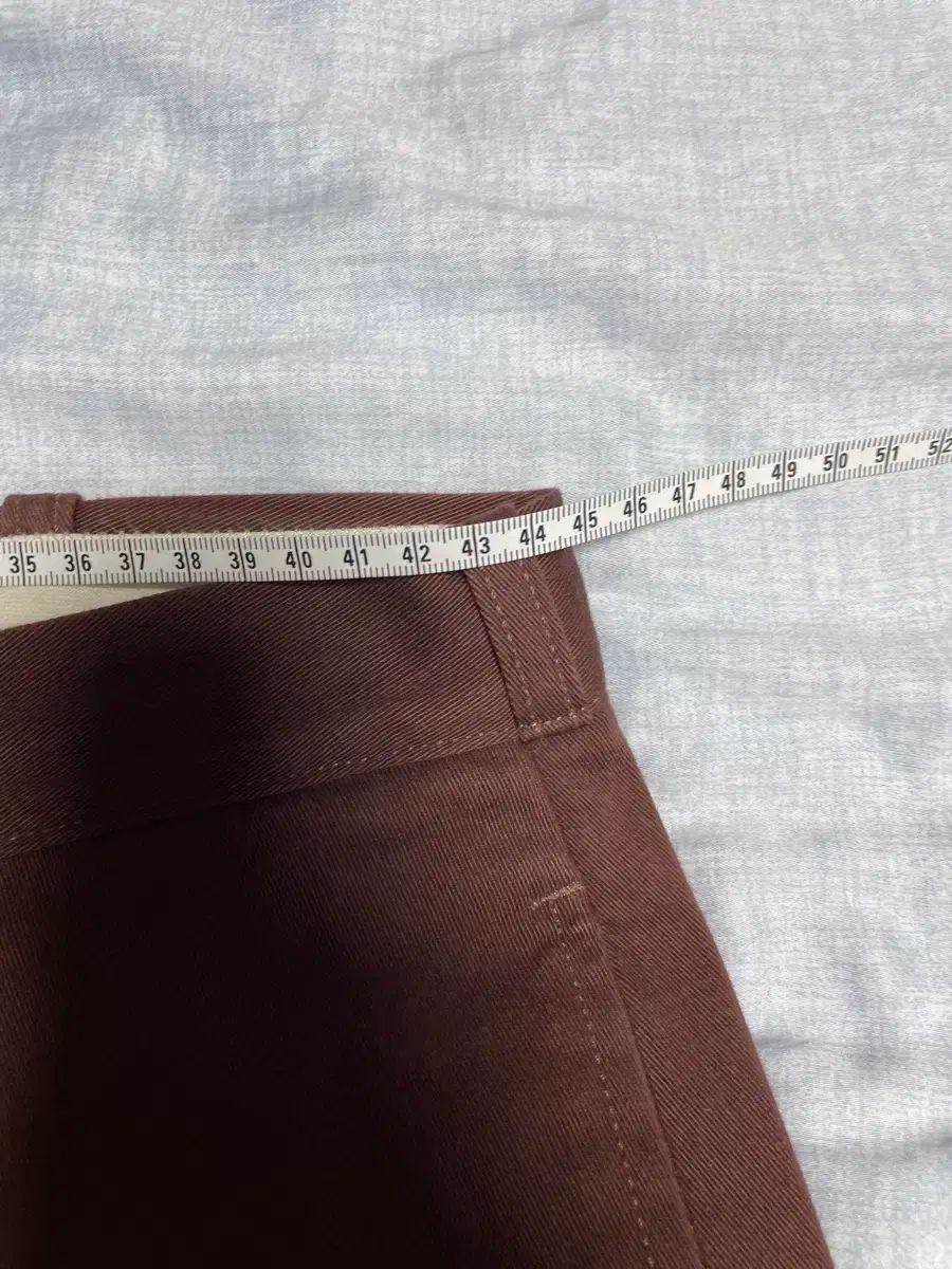 ルーズ チノパンツ
