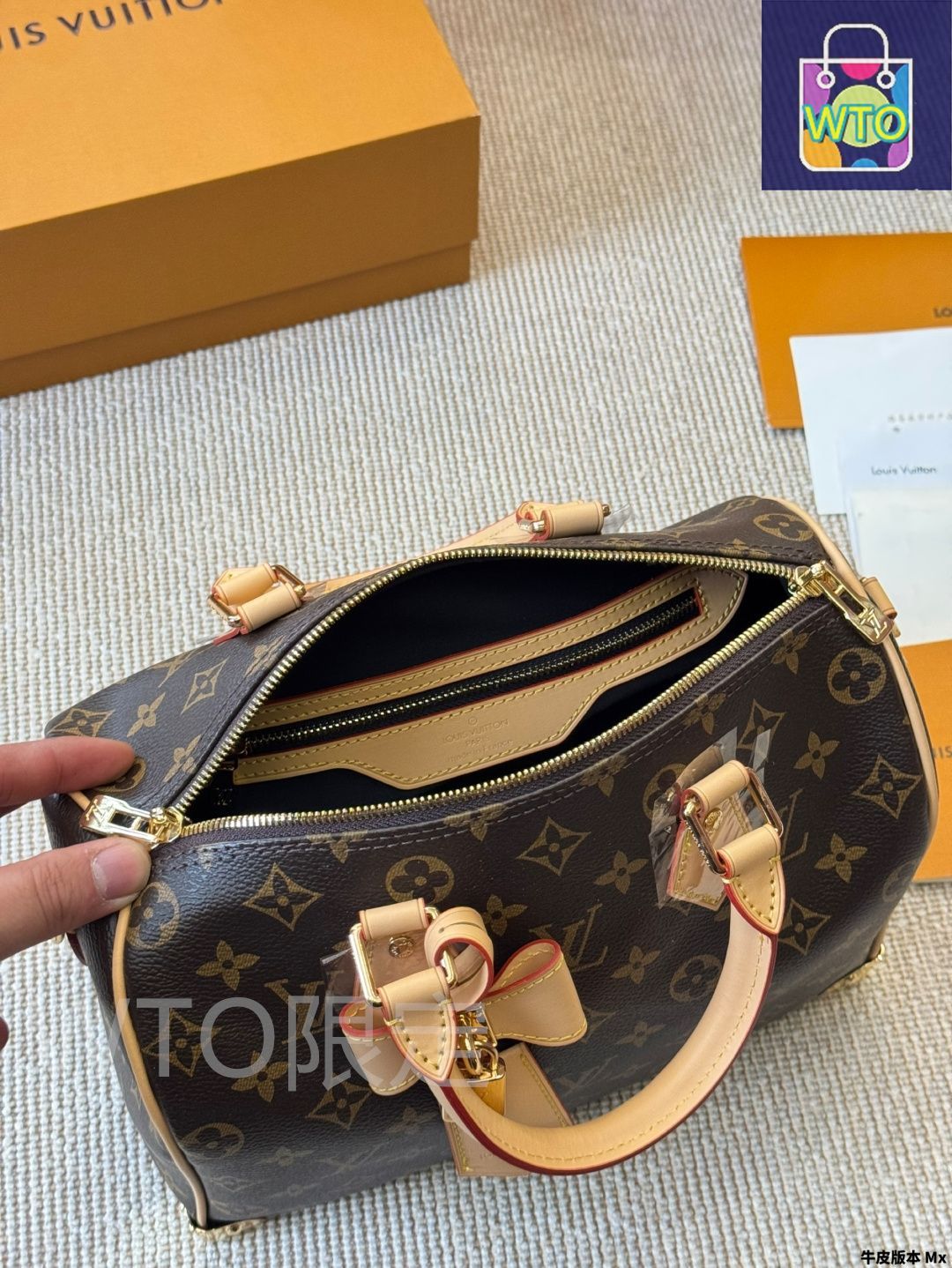 ☆売り切り☆早い者勝ち✨Louis Vuitton ゴールド ハンドバッグ LOUIS VUITTON 偽物 ミニバッグ ボックス型 モノグラム ゴールド
