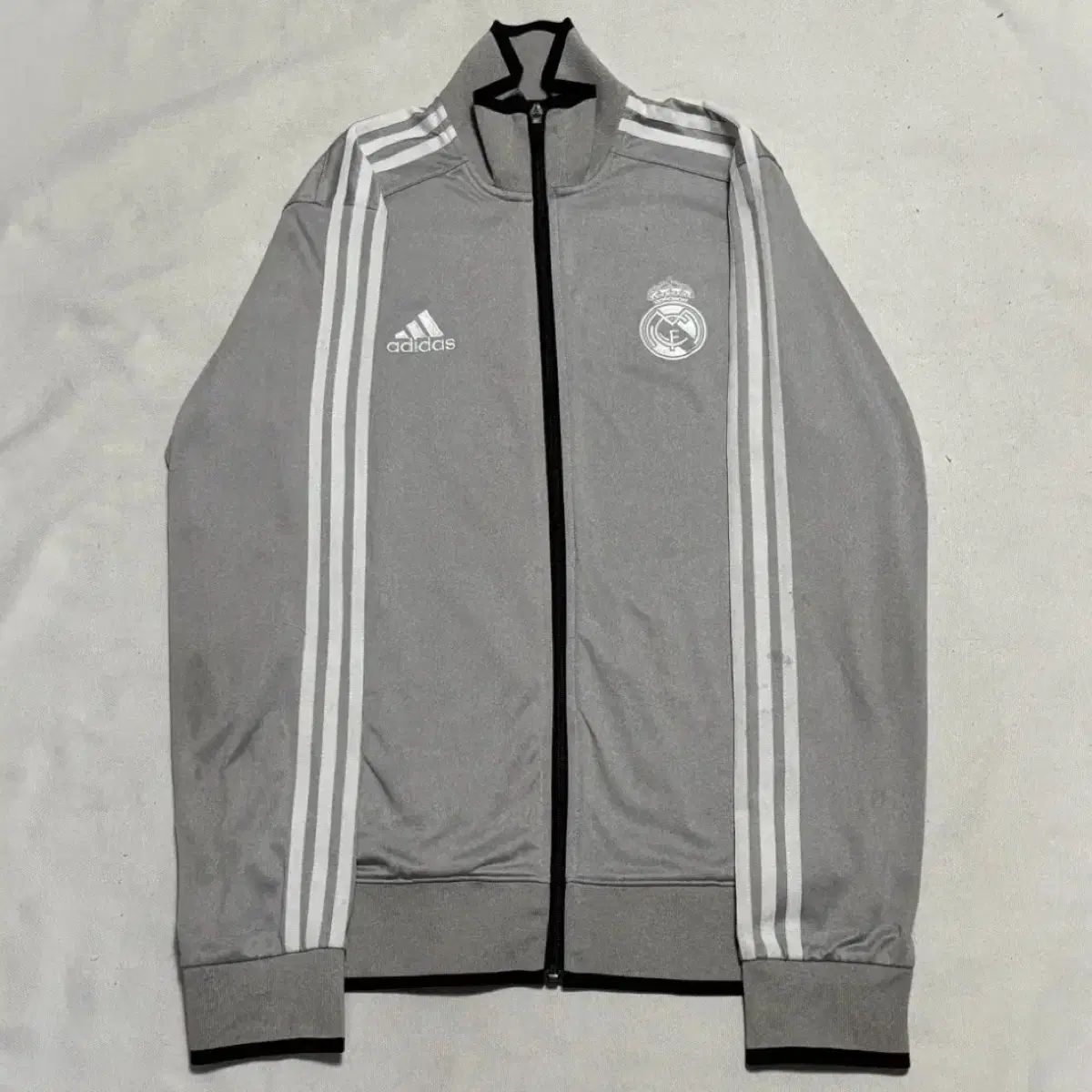 adidas(アディダス) レアルマドリード グレー トラックジャージ