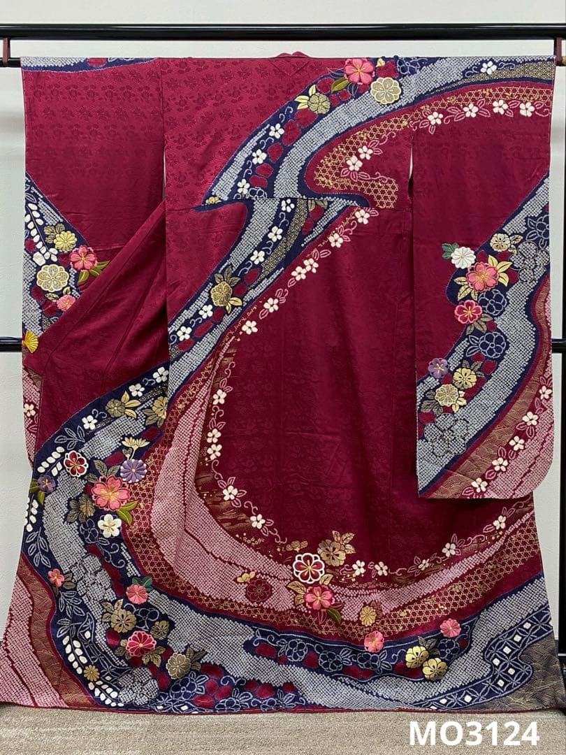 振袖 豪華 絞り 刺繍 金駒 金彩 紋意匠 身丈166cm 躾糸付き MO3124 