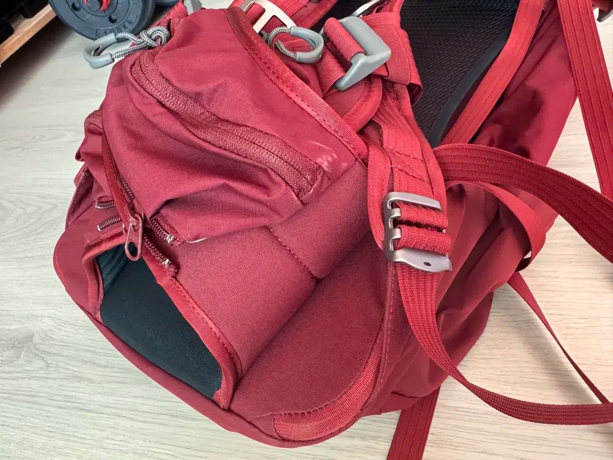 ルンダックス Gneik グニック 34 RS dark red ダークレッド