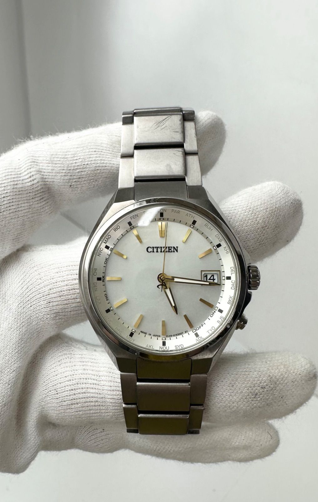 高級 ブリオーニ Brioni グリーン ソリッドタイ ネクタイ ナロータイ