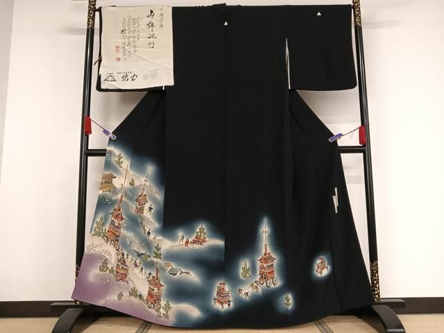 平和屋着物●友禅師・京の名工・伝統工芸士・樽本伊勢蔵 黒留袖 祇園祭 山鉾迎行 浜ちりめん 金銀彩 反端付き 正絹 逸品 AAAX0153np 平和屋着物○友禅師・京の名工・伝統工芸士・樽本伊勢蔵 黒留袖 祇園祭