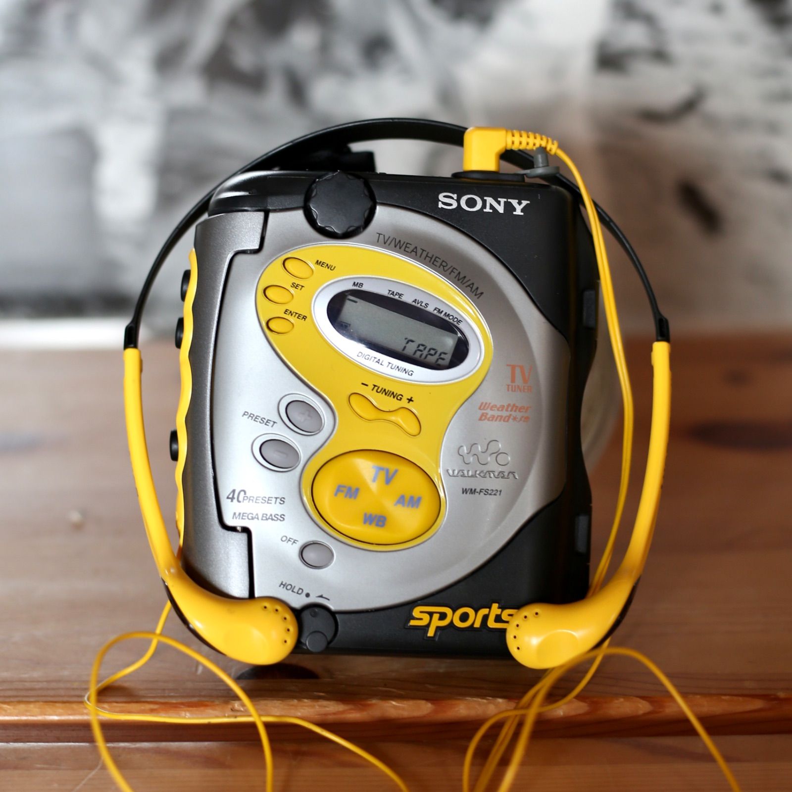 SONY SPORTS WALKMAN WM-FS221
