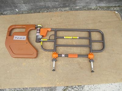 TS-25-0612-03 一部地域を除き プラッツ スイングアーム付きベッド用グリップ