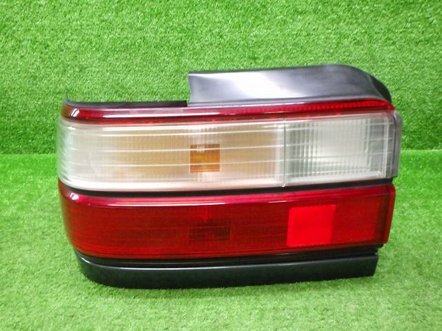 トヨタ AE AE104 カローラ 33-08113 左テールレンズ 12-402 81560-1A830 241011056