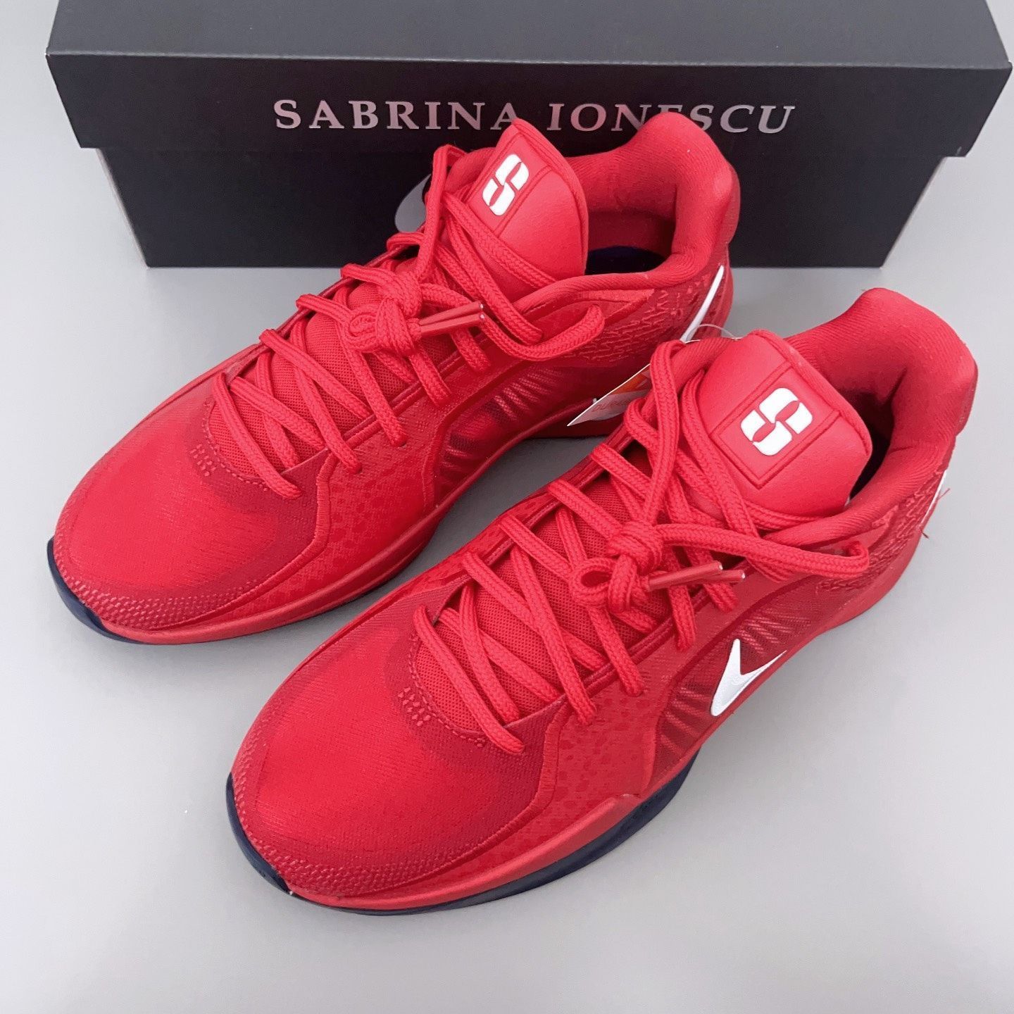 ナイキ Sabrina Ionescu バスケットシューズ レッド Nike Sabrina2 バスケットボールシューズ レッド Nike Sabrina Ionescu