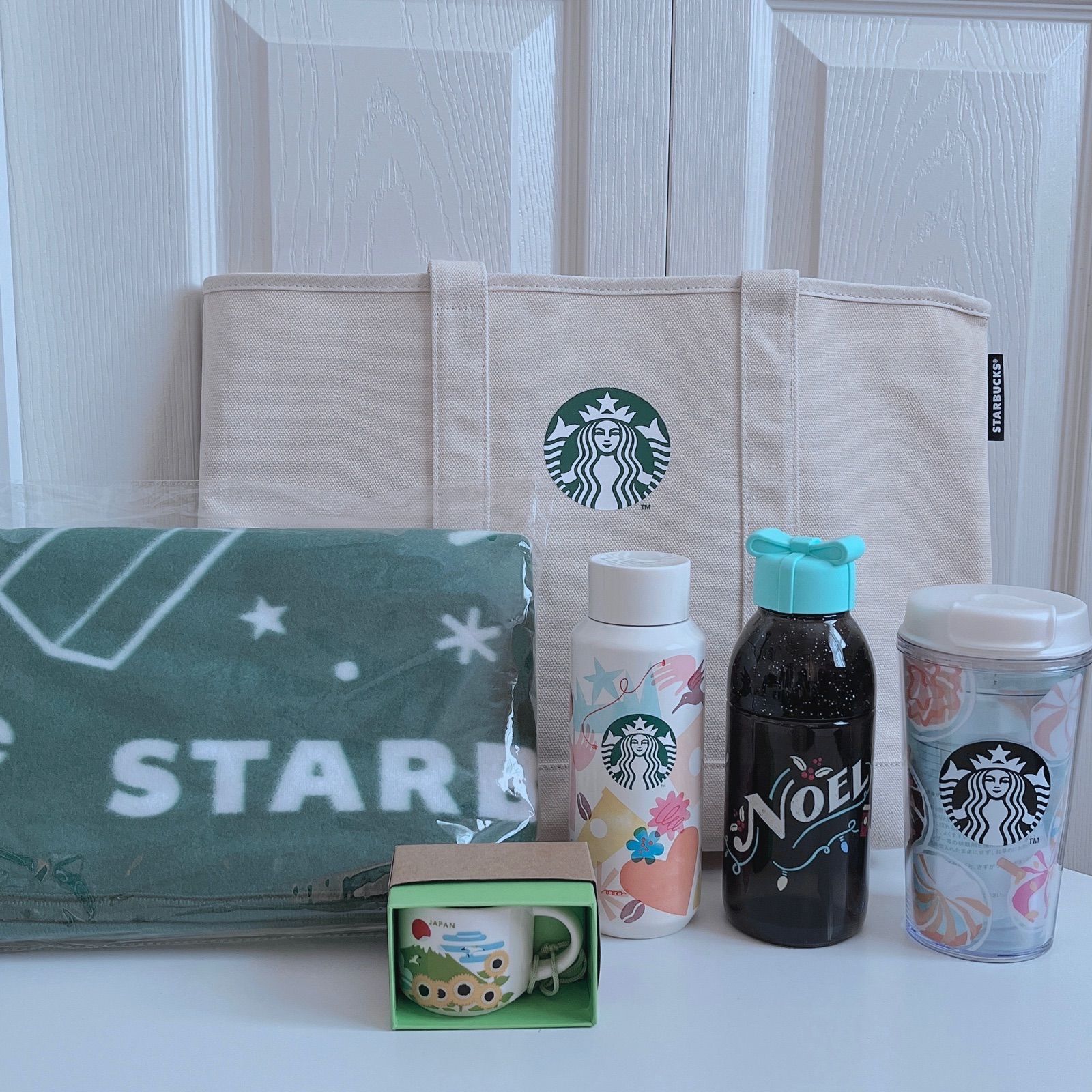 スタバ福袋 2022 新品未使用箱に入ったまま