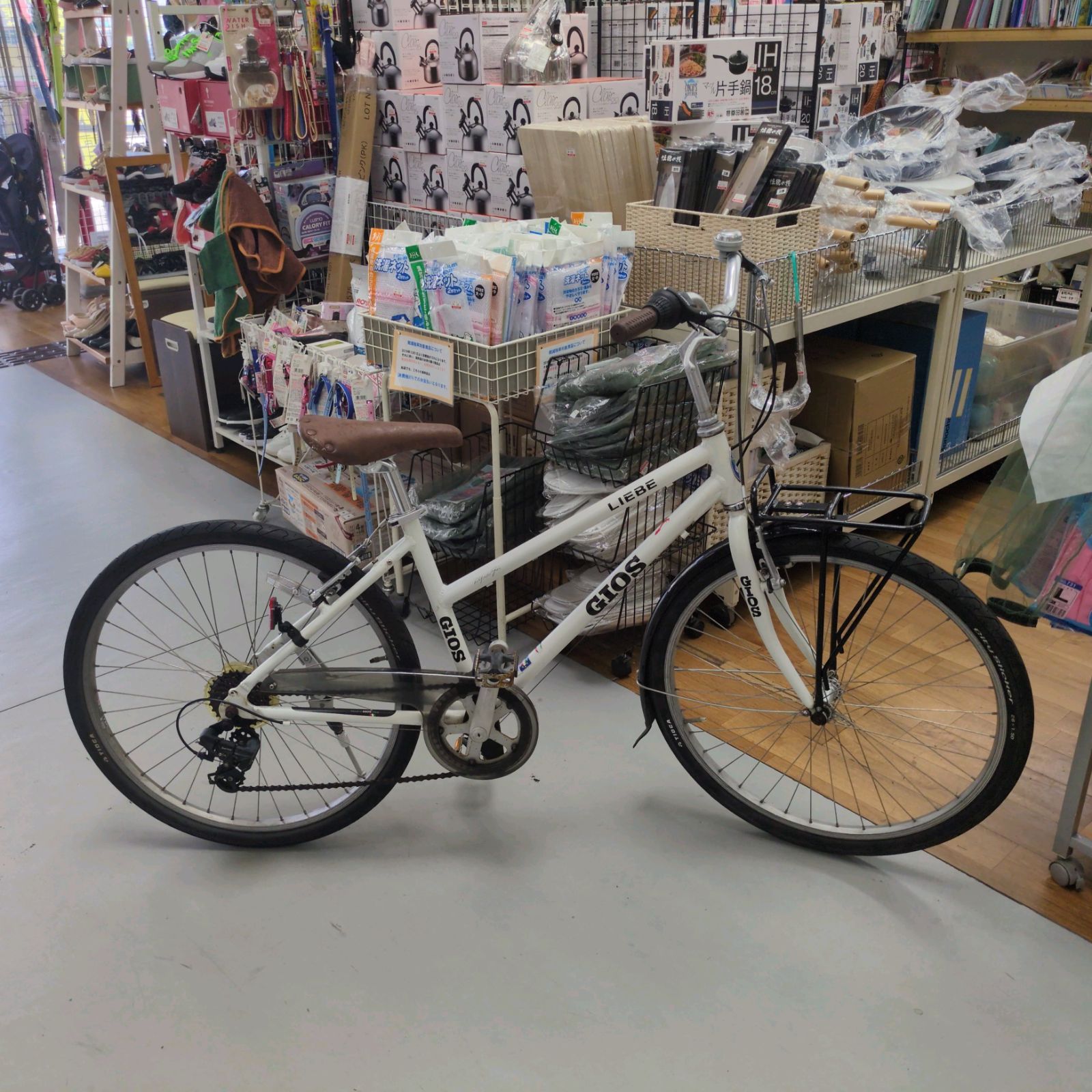 J285 ☆サビキズ使用感有り☆クロス自転車☆GIOS☆LIEBE☆7段