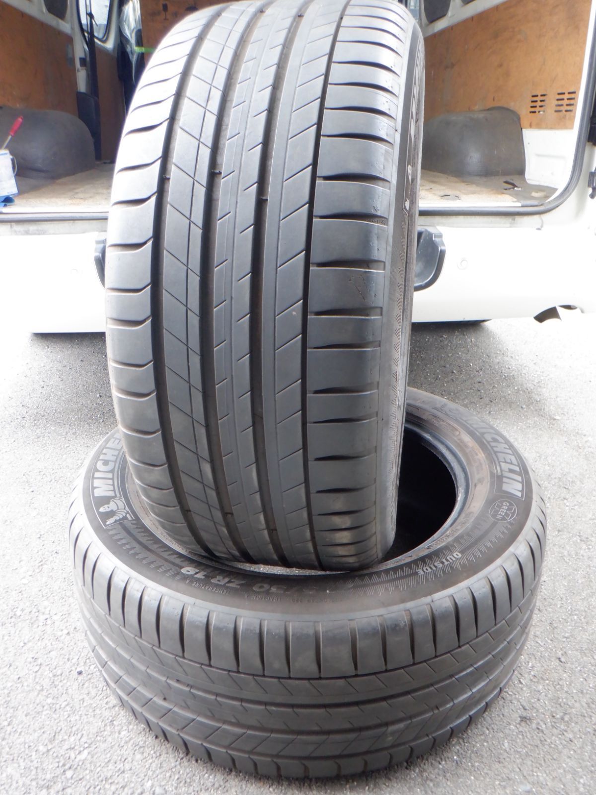 バリ山 275 50ZR19 ２本 ミシュラン ラティチュードスポーツ３ NO カイエンなどに