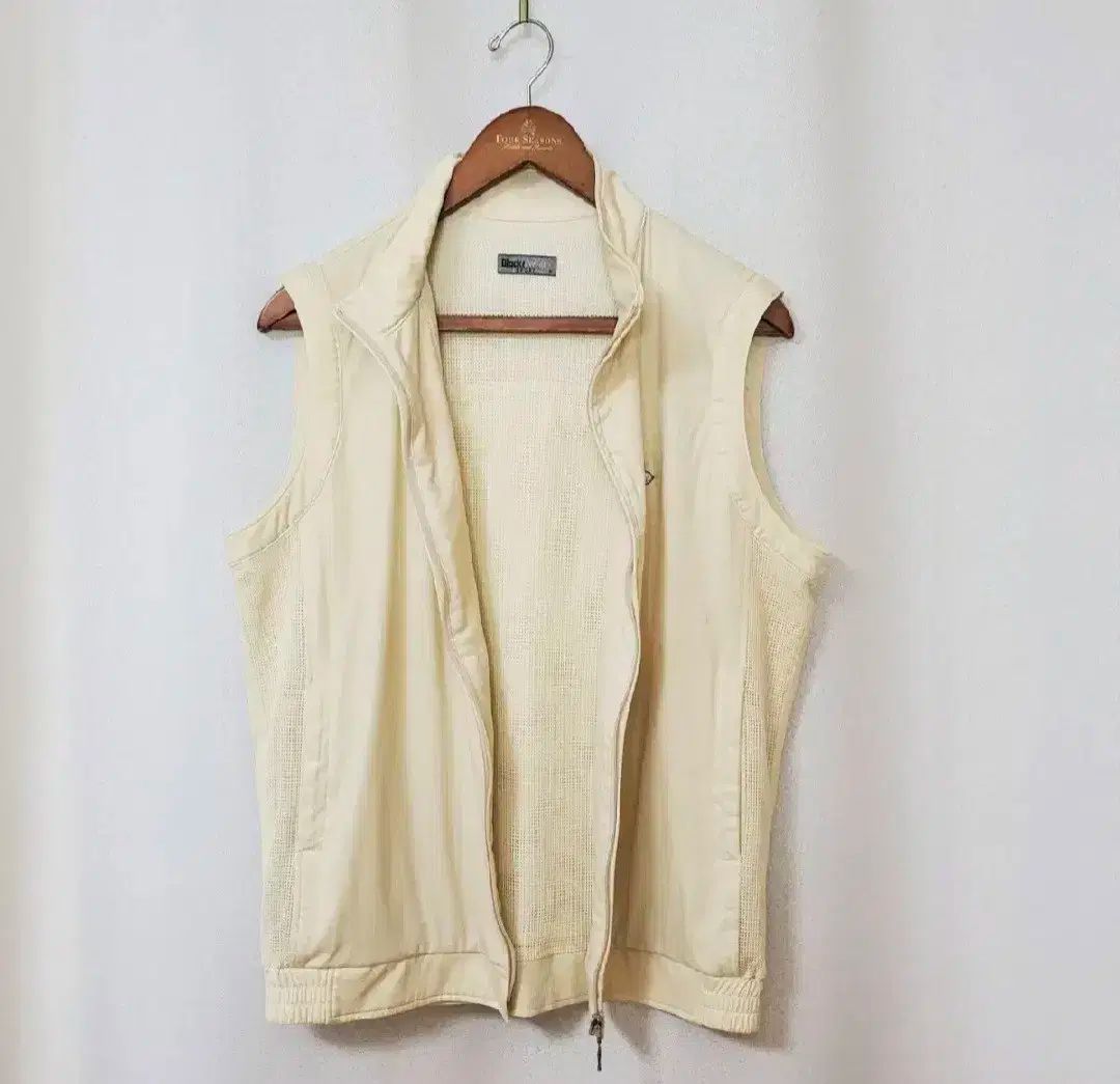 ブラック＆ホワイト ジップアップベスト メンズ M