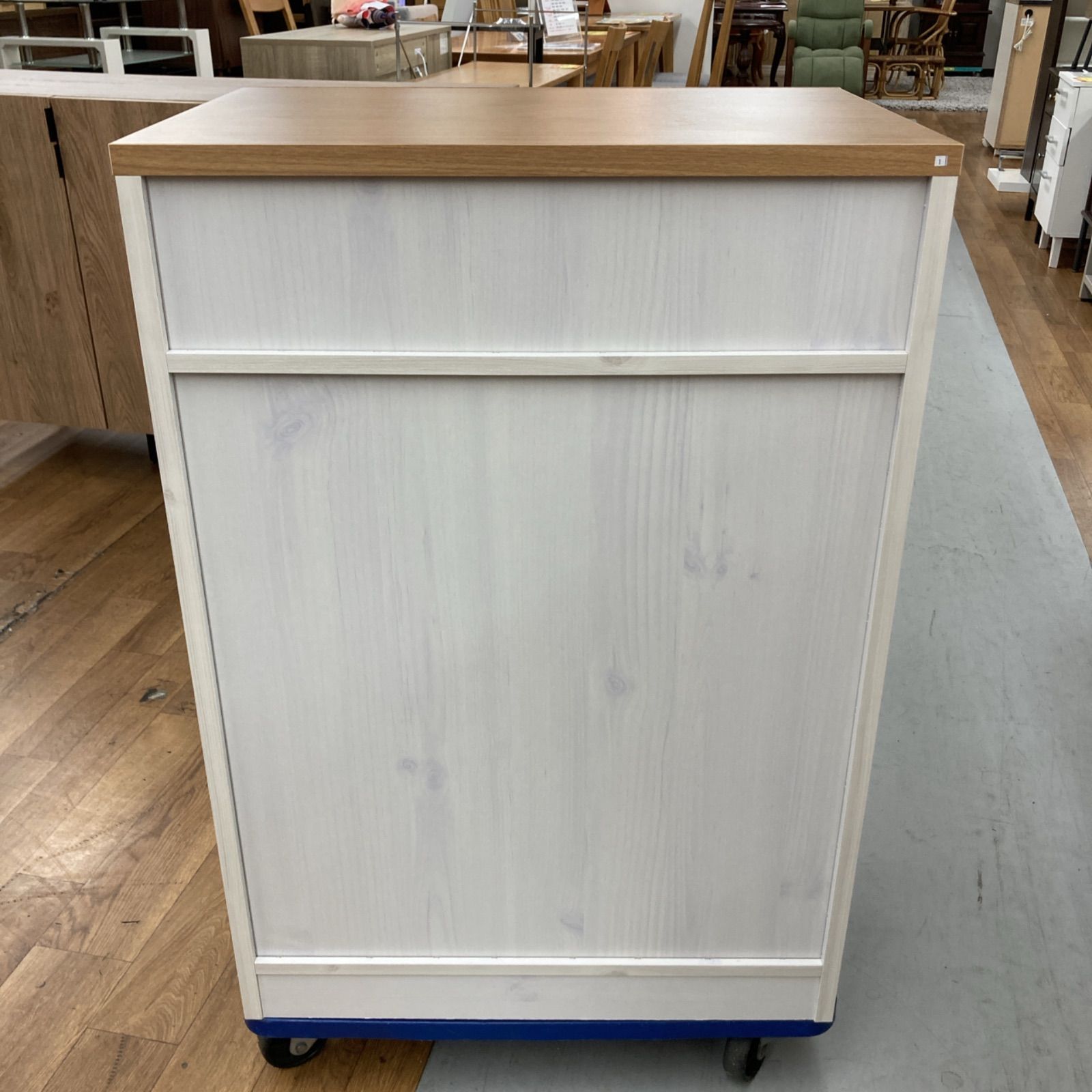 キャビネット コンパクト