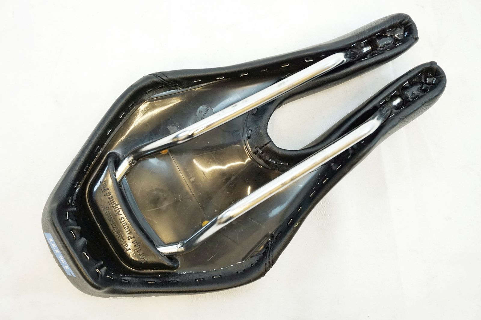 ISM 「アイエスエム」 ADAMO ROAD サドル / バイチャリ有明店