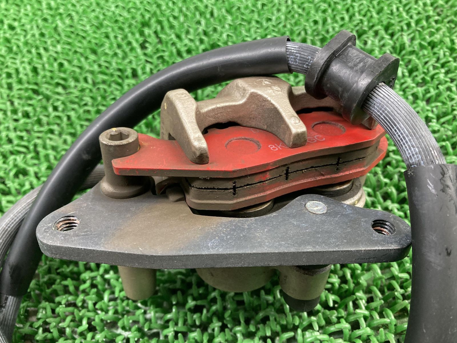 【中古】グロム jc61 フロントブレーキキャリパー 中古】グロム jc61 フロントブレーキキャリパー パーツ