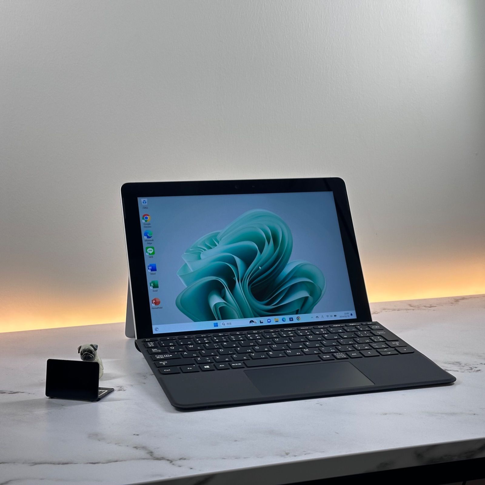 お値下げ交渉可能です〇即配準新品　Surface Go 4 SSD 64 Office2021