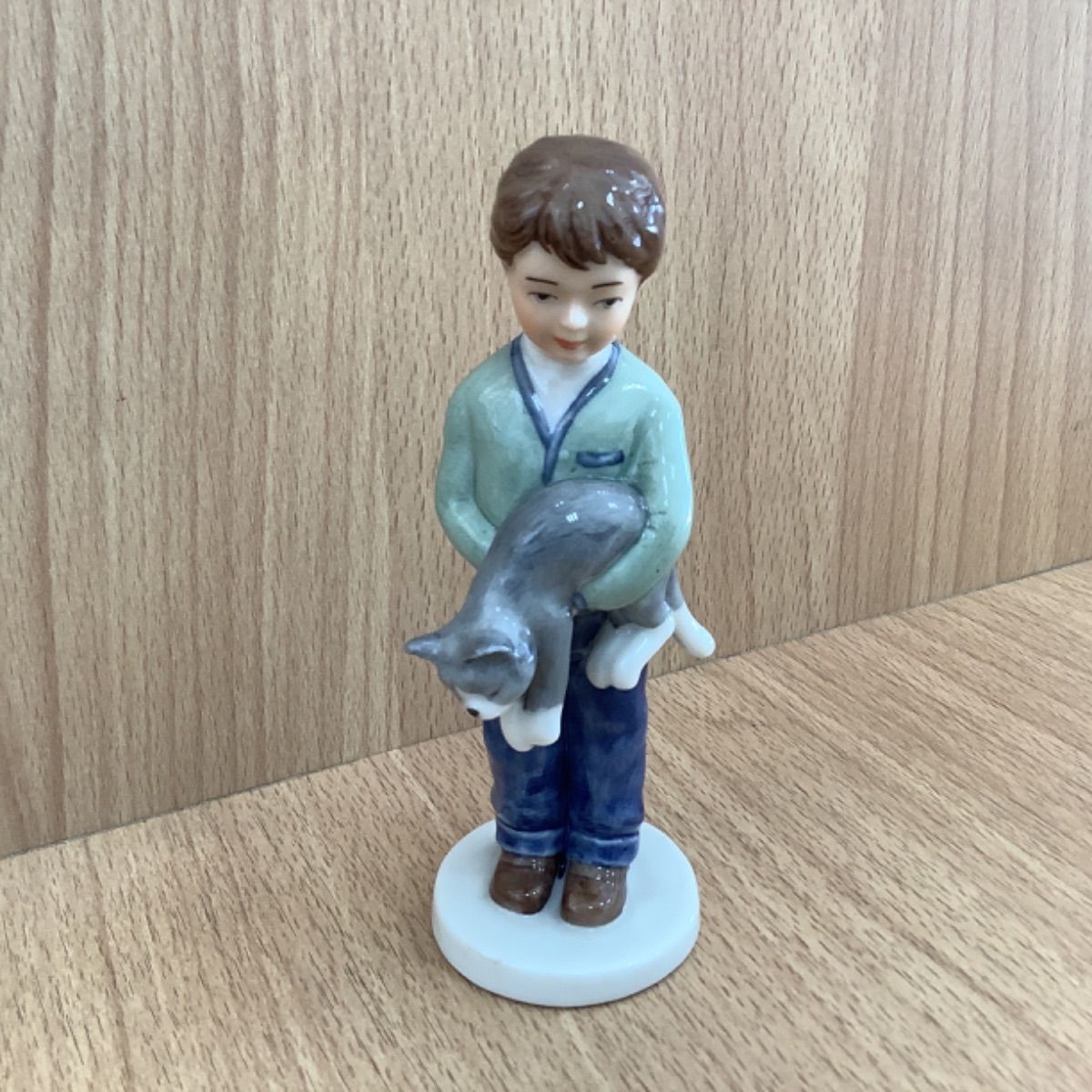 ロイヤルコペンハーゲン ROYAL COPENHAGEN フィギュリン 少年と猫 置物 