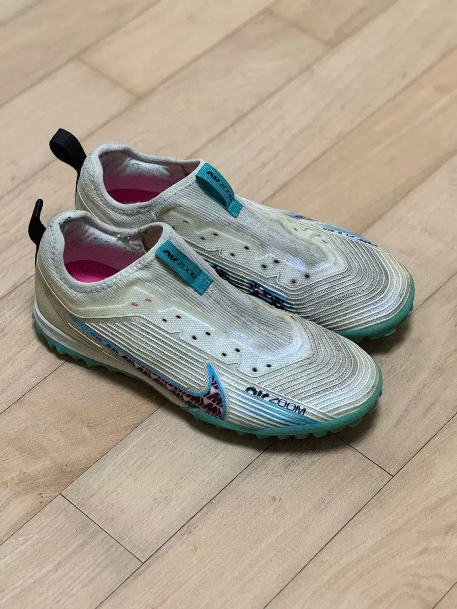 240 NIKE ナイキ マーキュリアル ヴェイパー 15 TF
